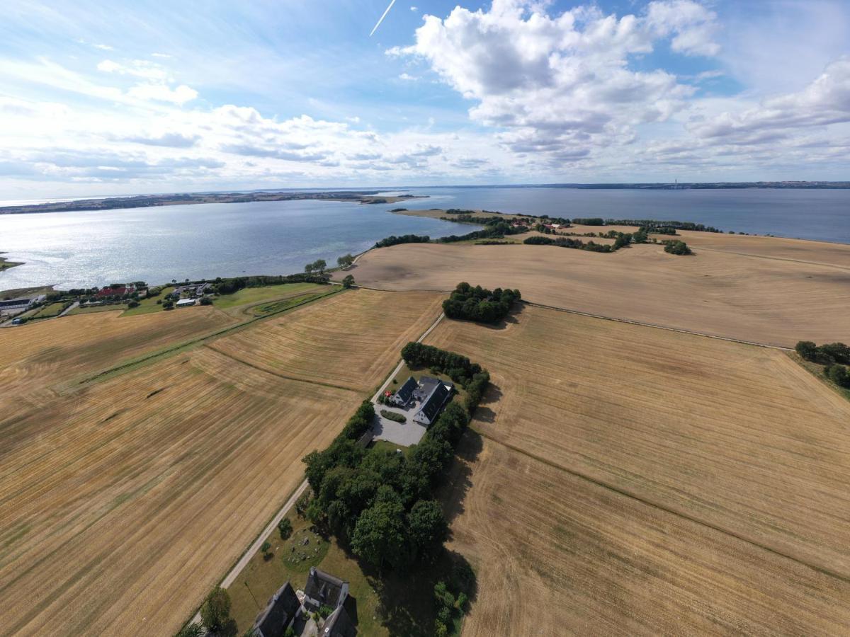 Rolso Retreat Villa Knebel Exteriör bild